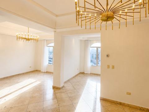 Penthouse en Lomas del Guijarro Sur