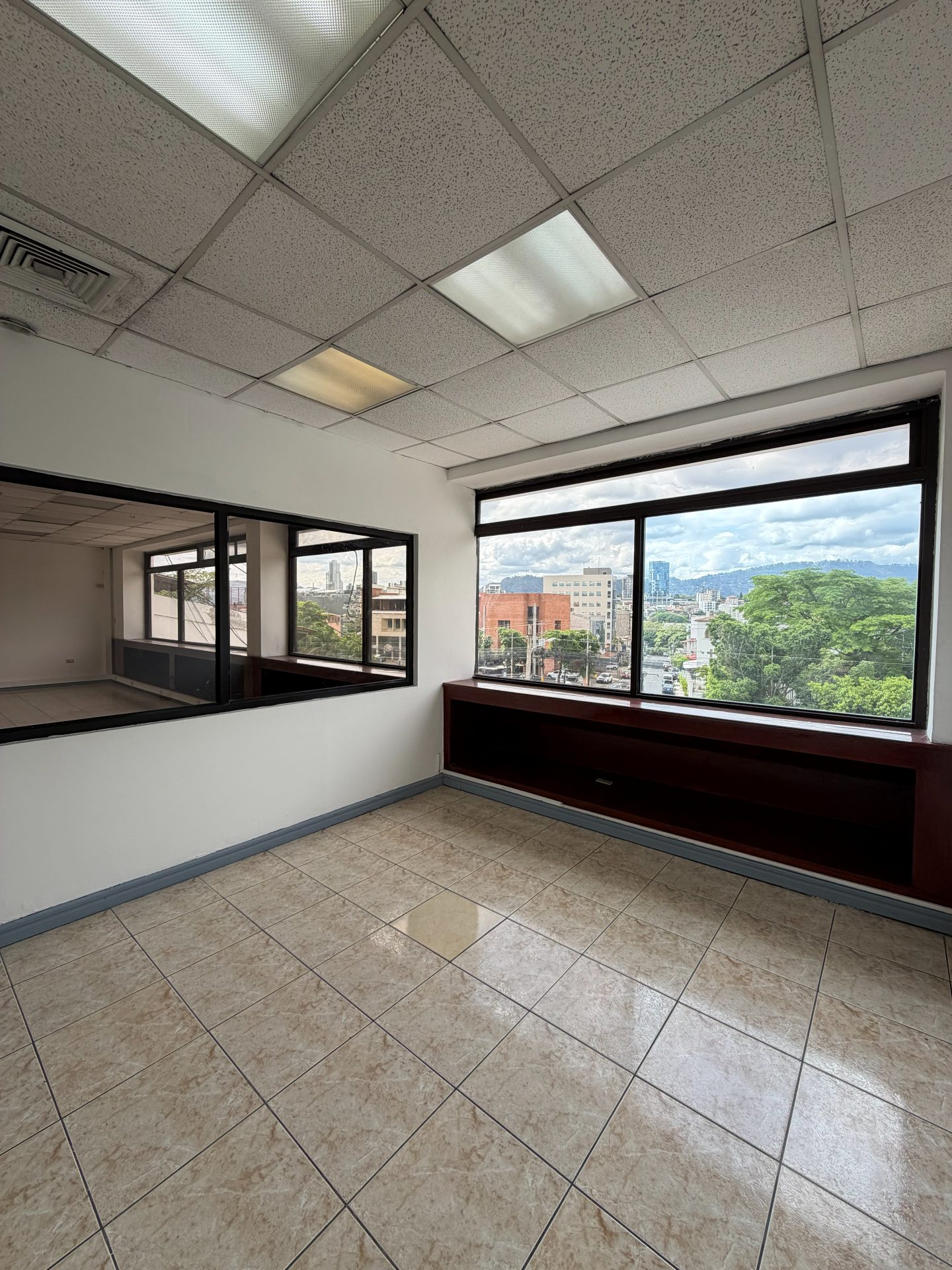 Edificio corporativo en Bulevar Suyapa — foto 5