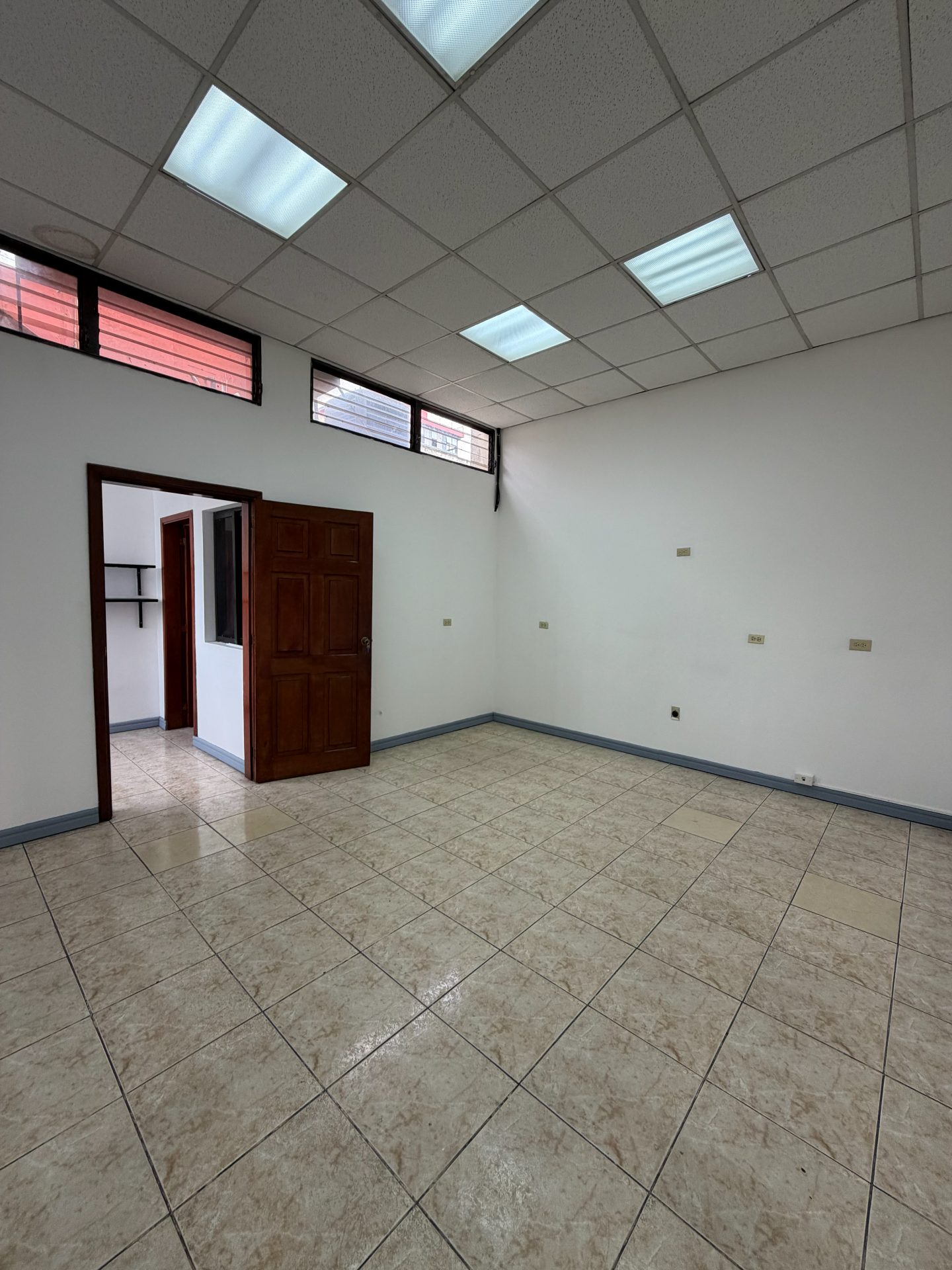 Edificio corporativo en Bulevar Suyapa — foto 6