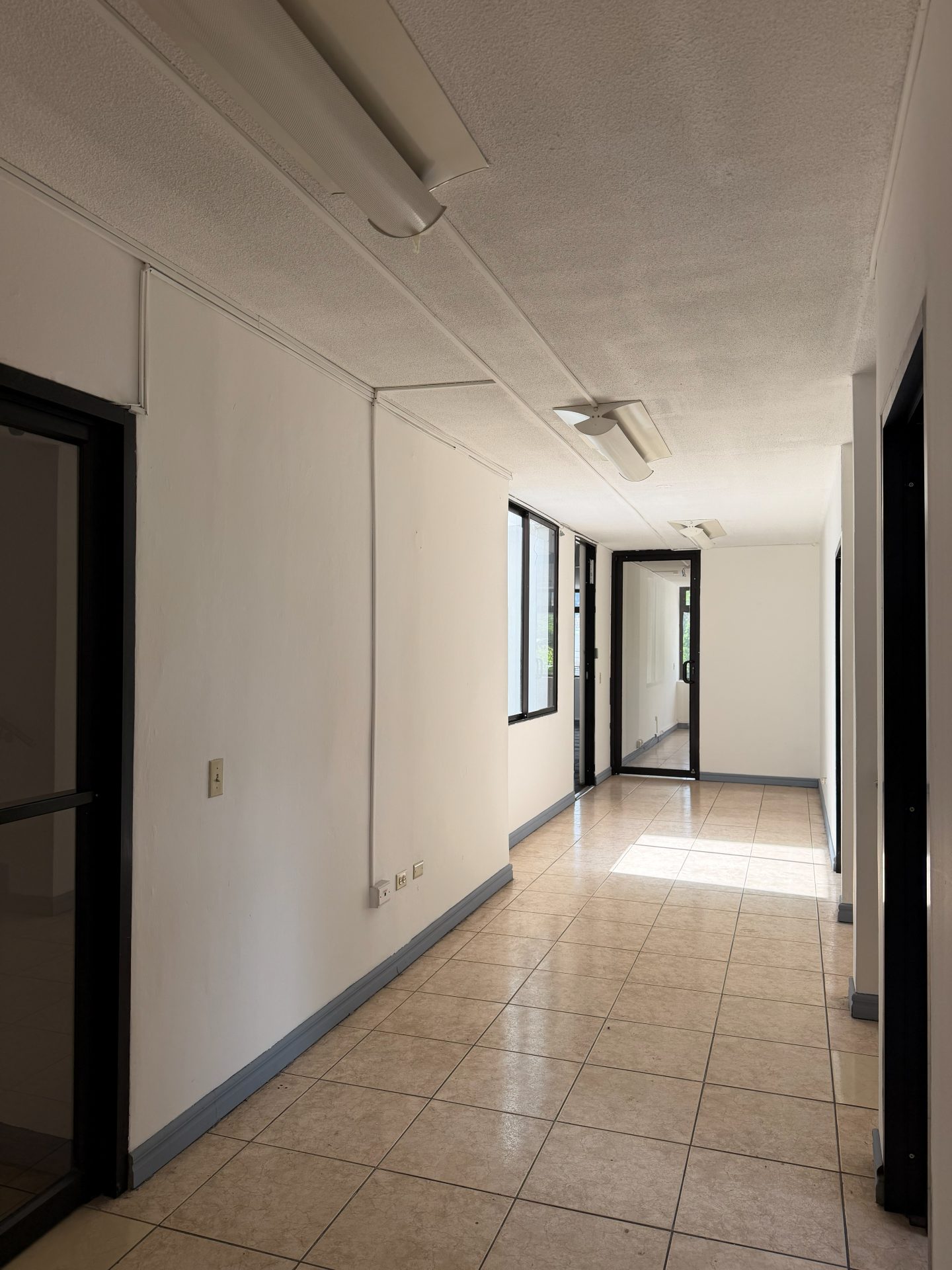 Edificio corporativo en Bulevar Suyapa — foto 17
